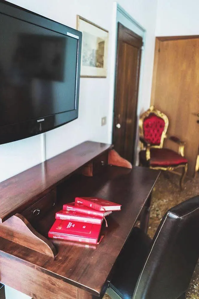 Ca' Santo Spirito B&B 2*, Venice Italy