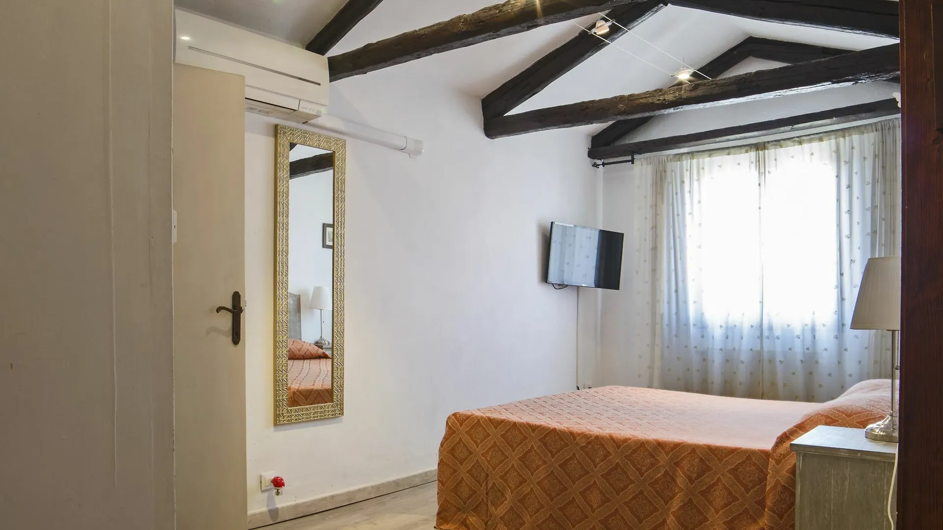 Ca' Santo Spirito B&B Venedig 2*,  Italien