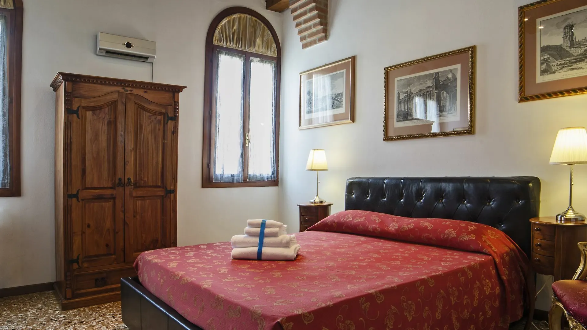 Ca' Santo Spirito B&B Venedig 2*,  Italien